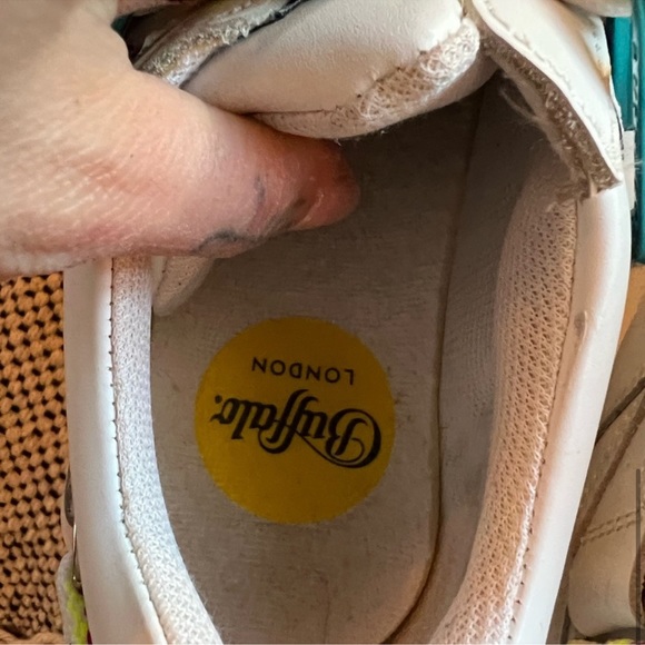 Buffalo London white platform sneakers size 7 - Picture 2 of 6